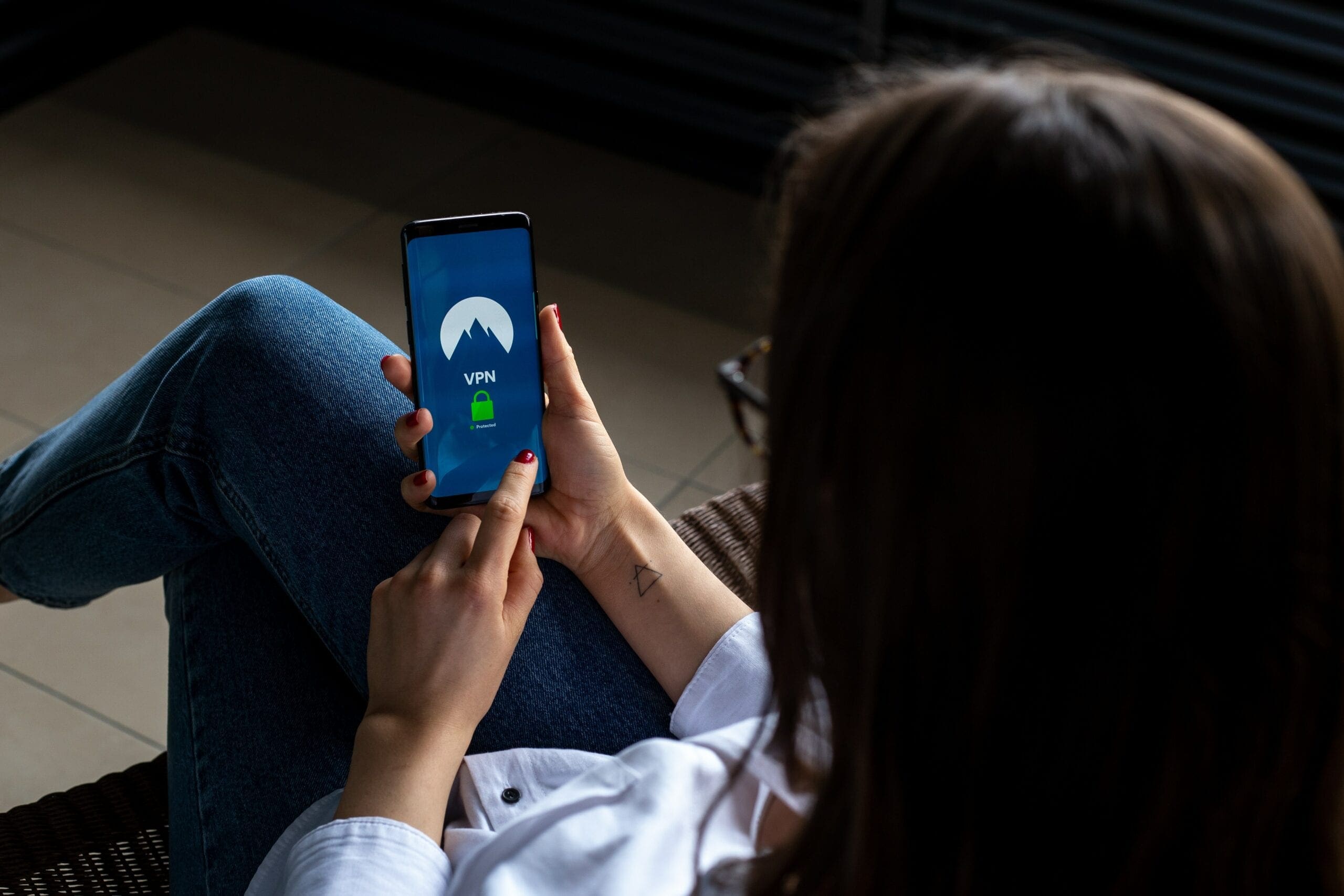TunnelBear vs. NordVPN: Which Should You Pick in 2025?