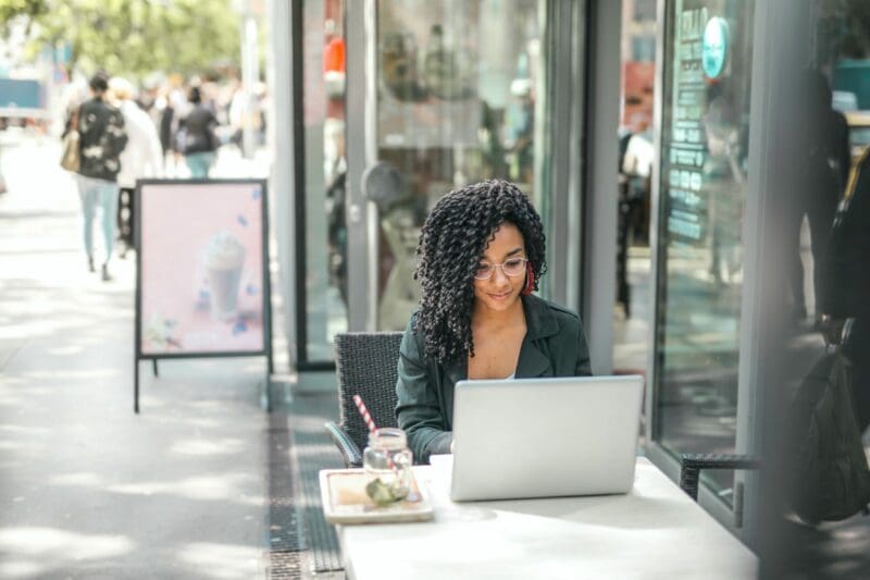 How to Manage Your Privacy Online: Essential Tips for 2025