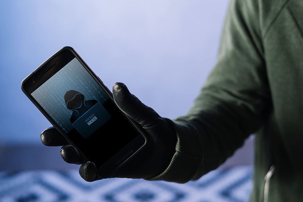 How to Protect Against Deepfake Phishing Scams